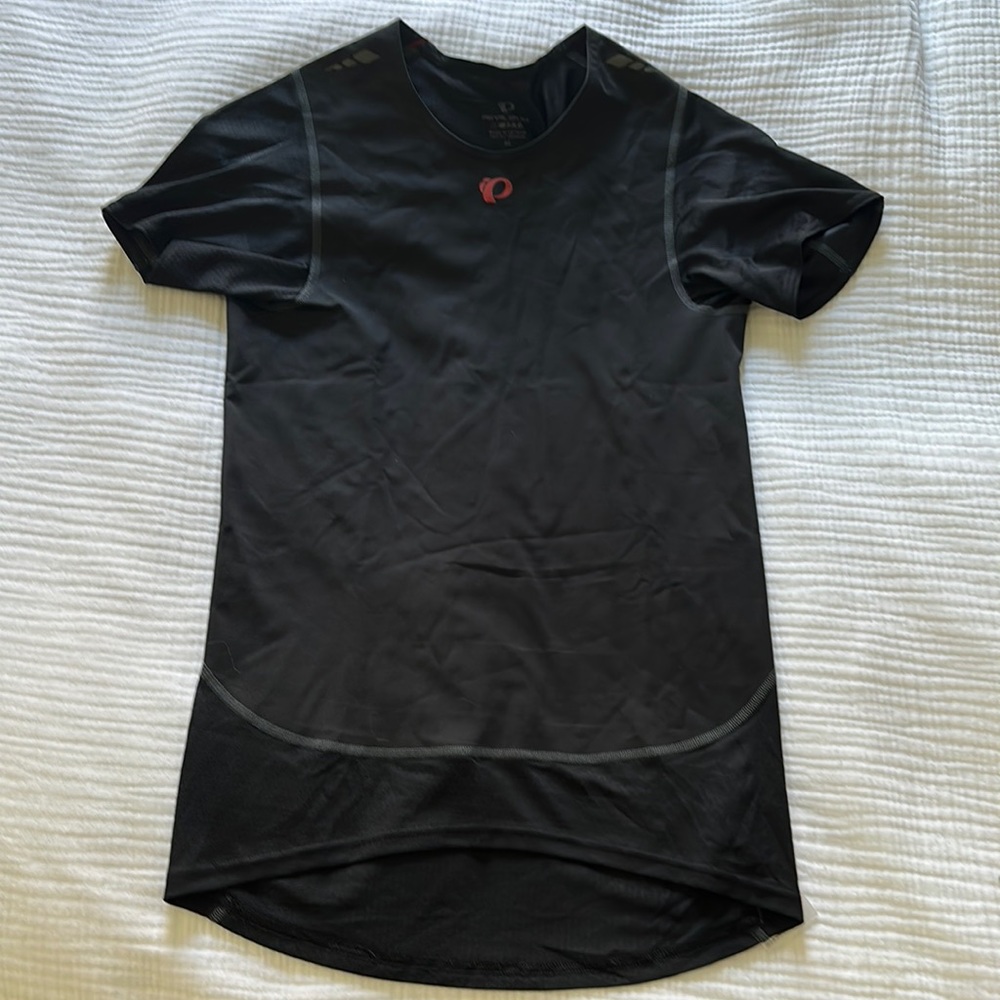NWOT Men’s M Wind Block Cycling Base Layer Pearl Izumi
